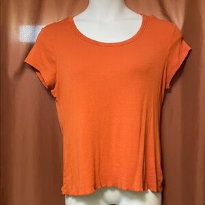 Daisy Fuentes Vibrant Orange Short Sleeve Top